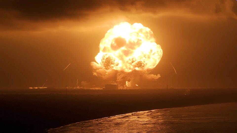New Glenn rocket test explodes