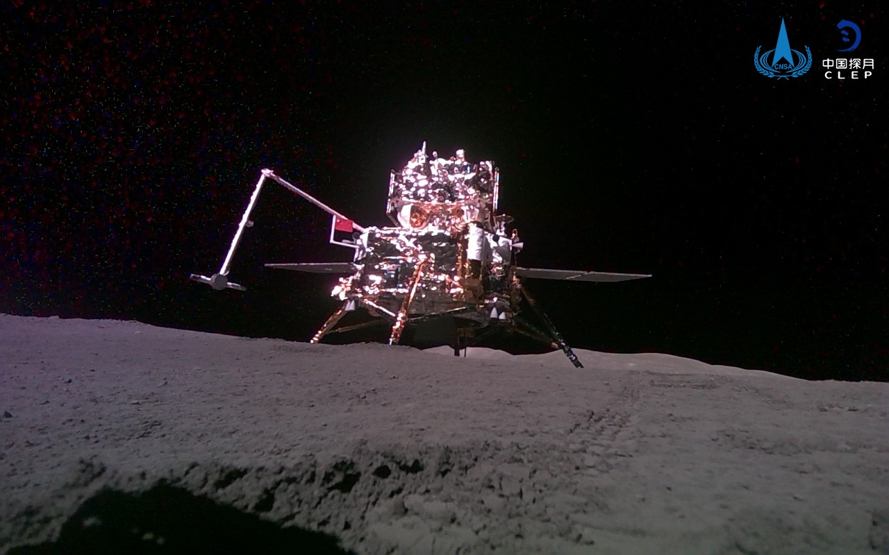 Chang’e-6 Makes Lunar Exploration Breakthrough: Humanity’s First Capture of the Microscopic Secrets of Lunar Surface Negative Ions