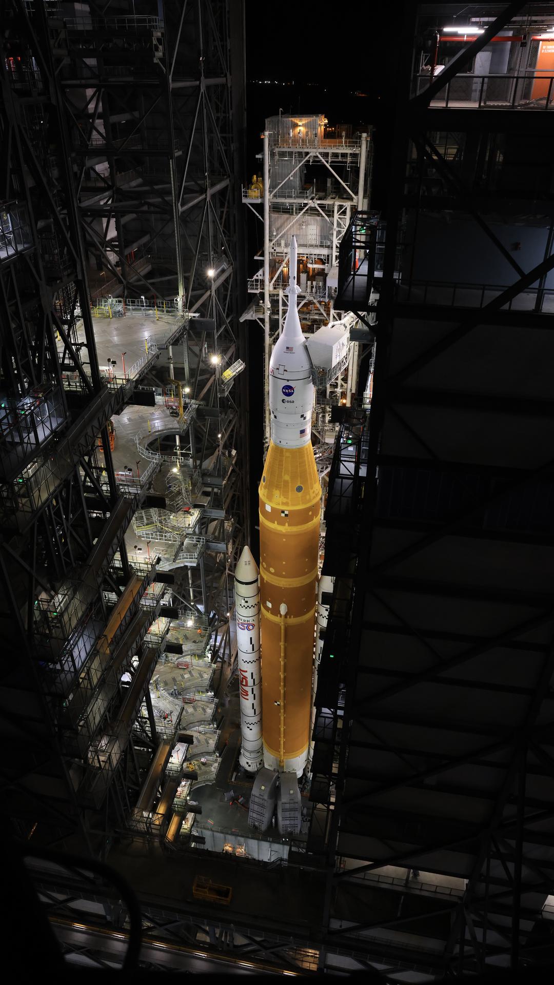 U.S. Delays Moon Landing Mission to 2028