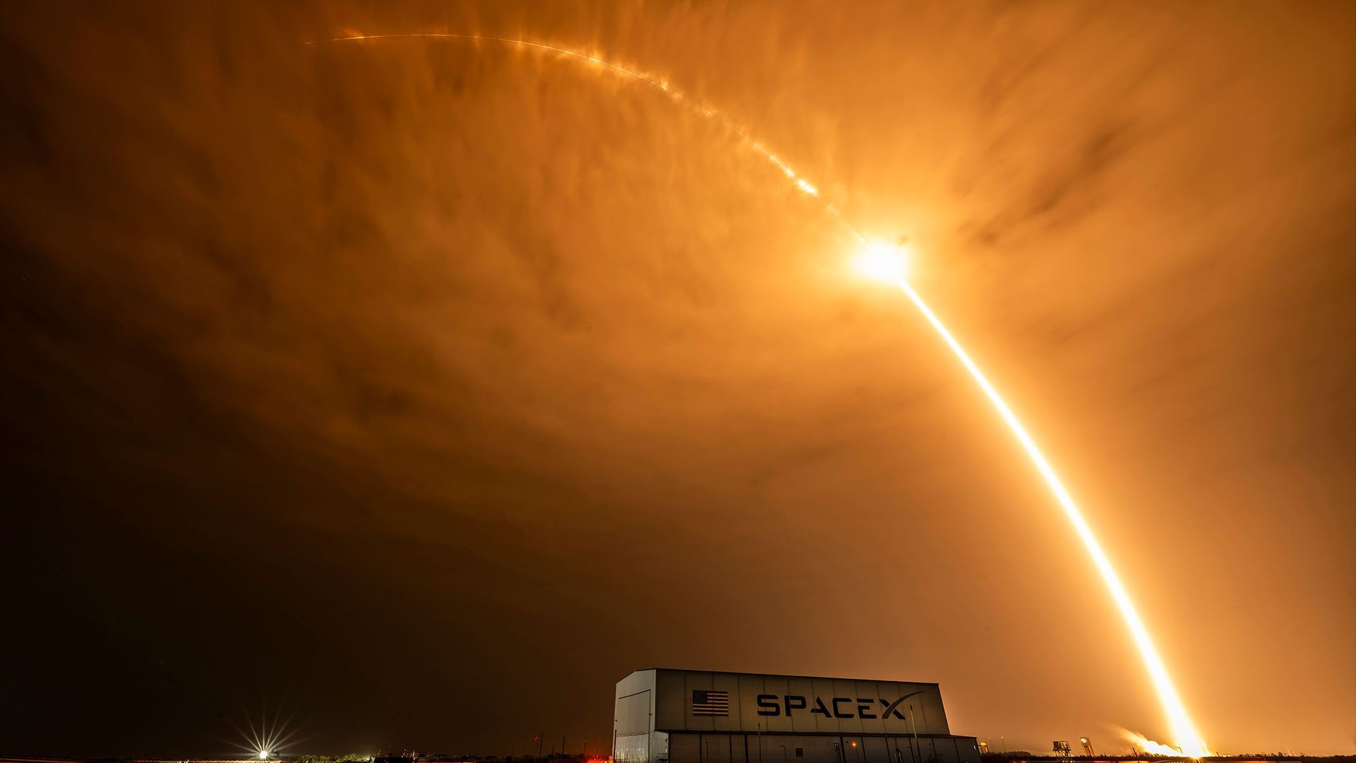SpaceX Launches 600th Flight-Proven Rocket in Coast-to-Coast Doubleheader